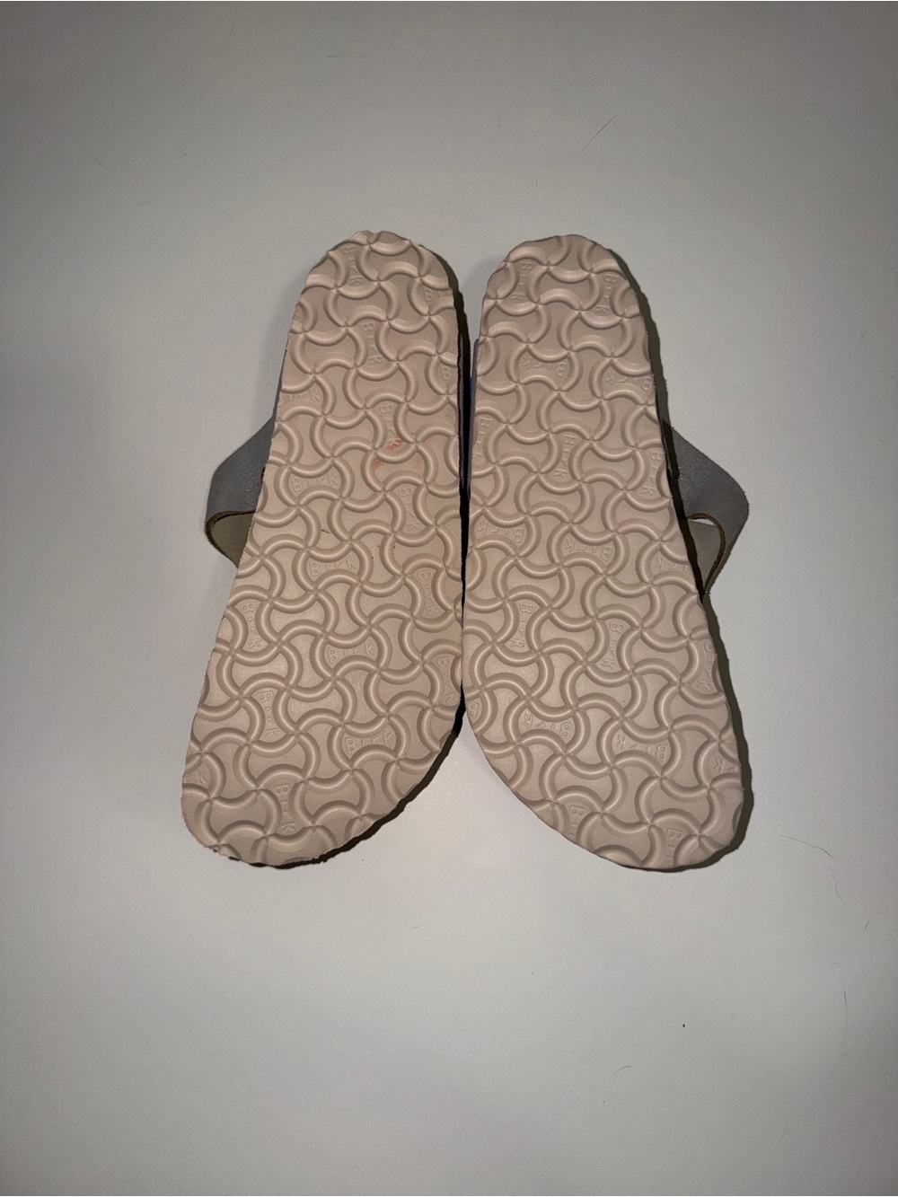 Birkenstock Gizeh Sparkle Silver Thong Sandals - Women - Picture 2 of 2